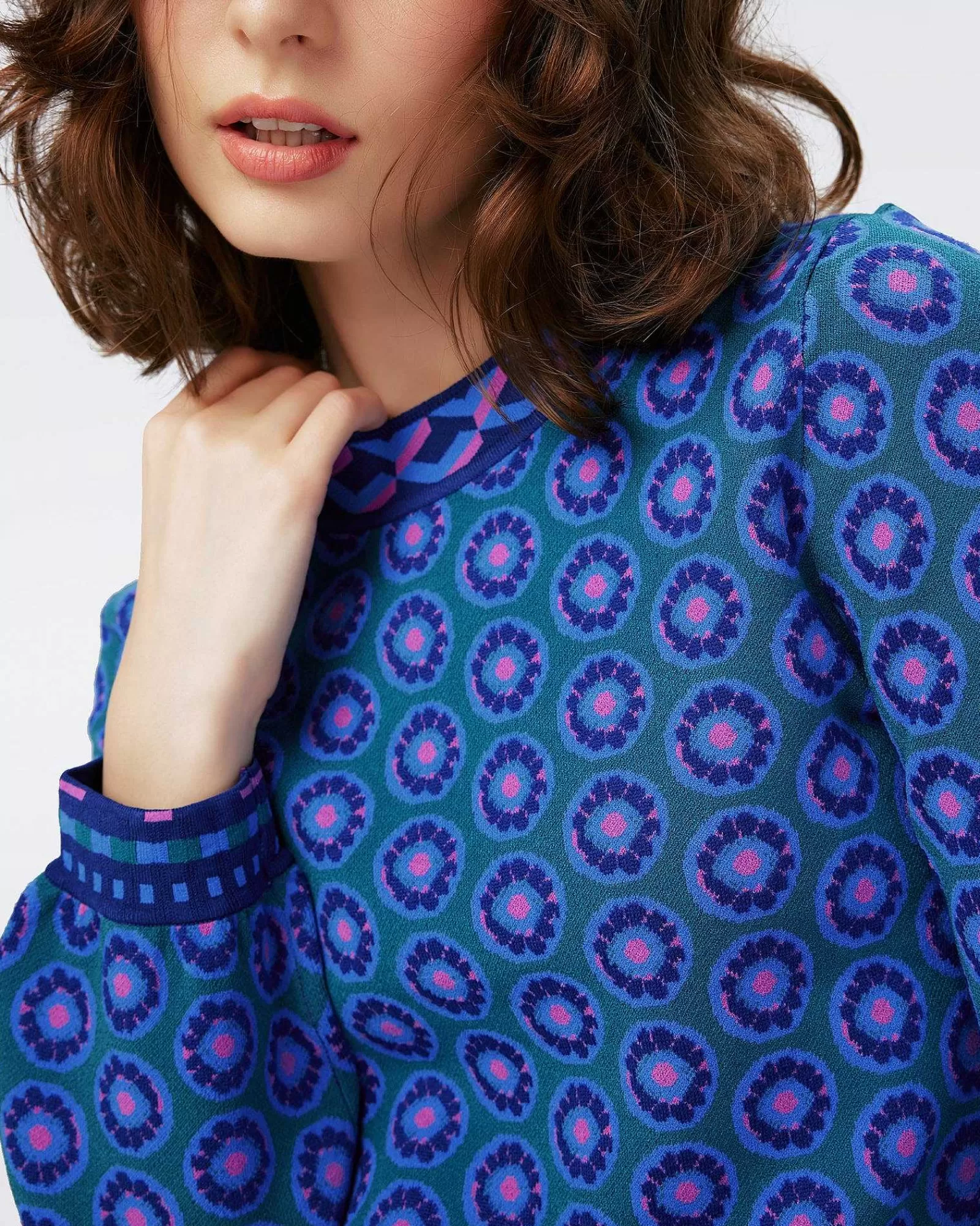 Diane von Furstenberg Alles Trennt Sich^Dvf Iggy Top Mit Blumen-Krawatte, Turkis